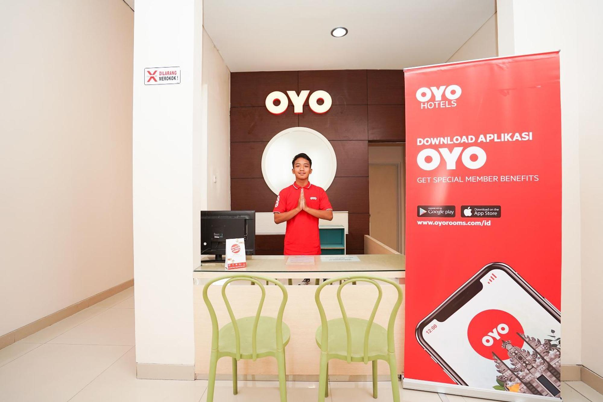 Oyo 782 Menjangan Residence At Citraland 1 Surabaya Luaran gambar