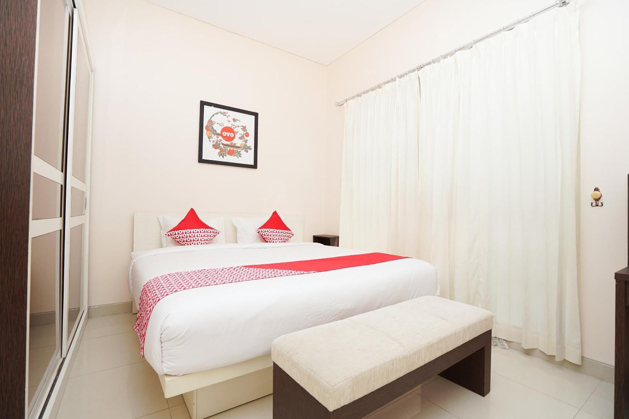 Oyo 782 Menjangan Residence At Citraland 1 Surabaya Luaran gambar