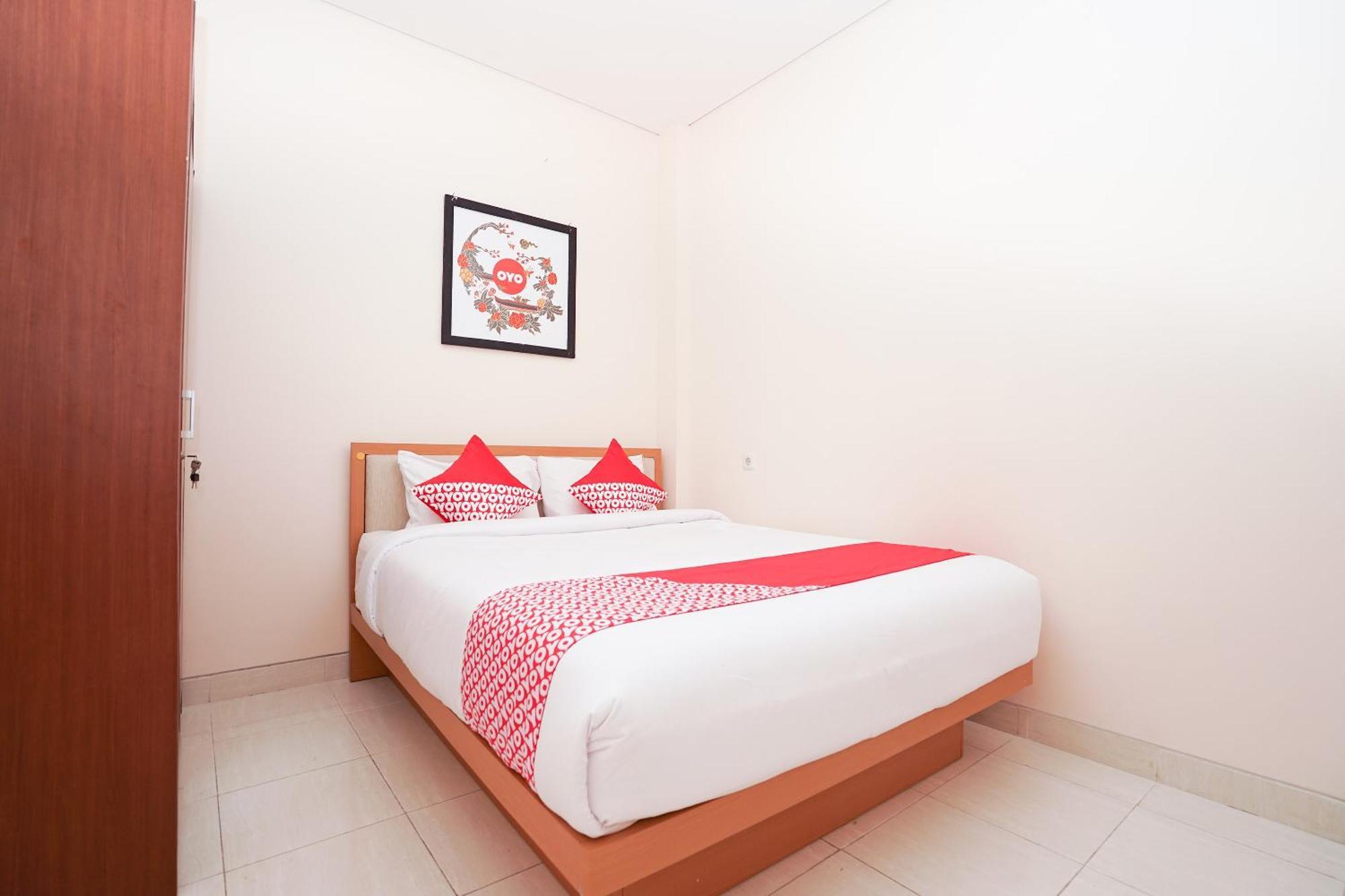 Oyo 782 Menjangan Residence At Citraland 1 Surabaya Luaran gambar