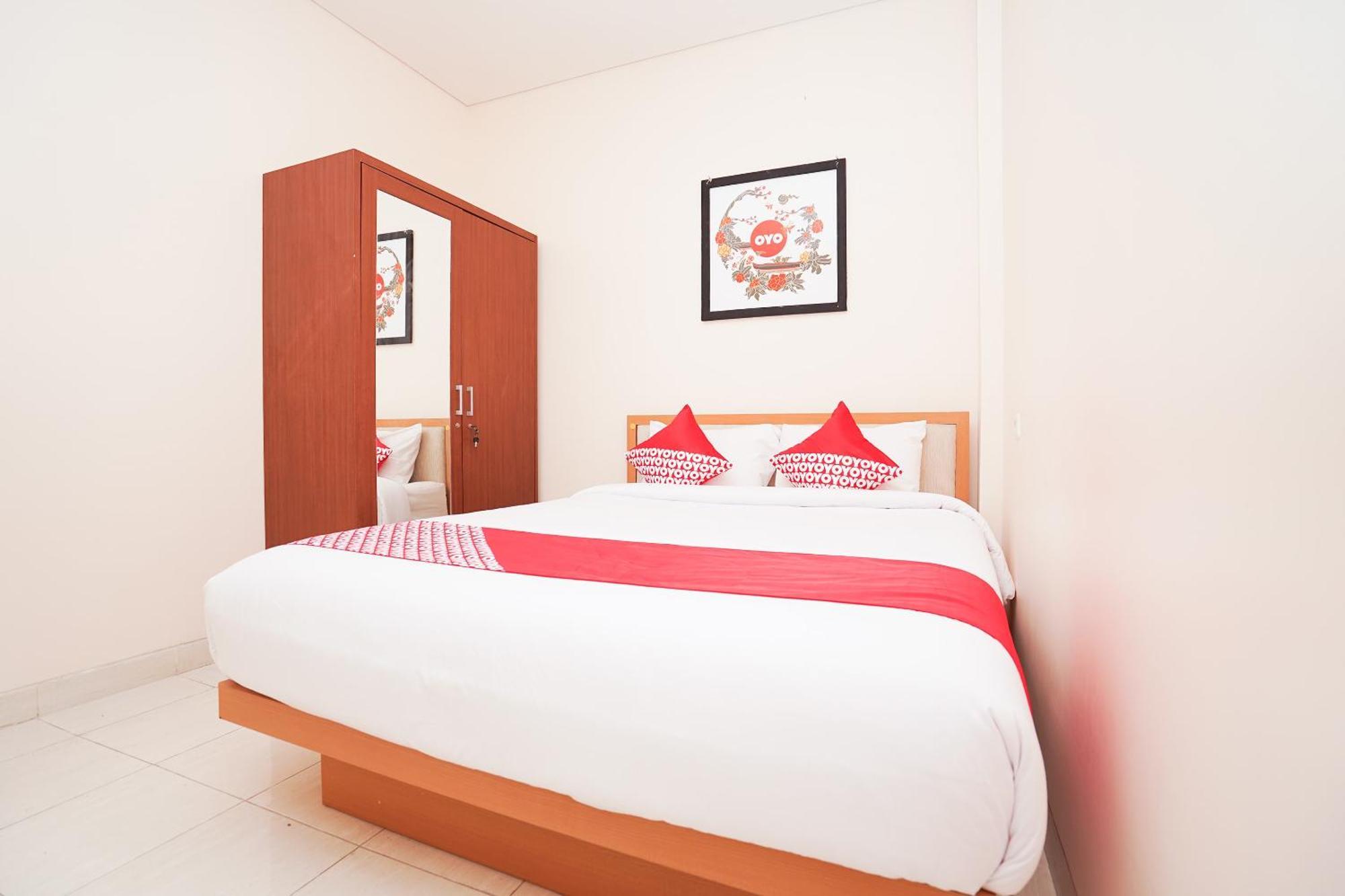 Oyo 782 Menjangan Residence At Citraland 1 Surabaya Luaran gambar
