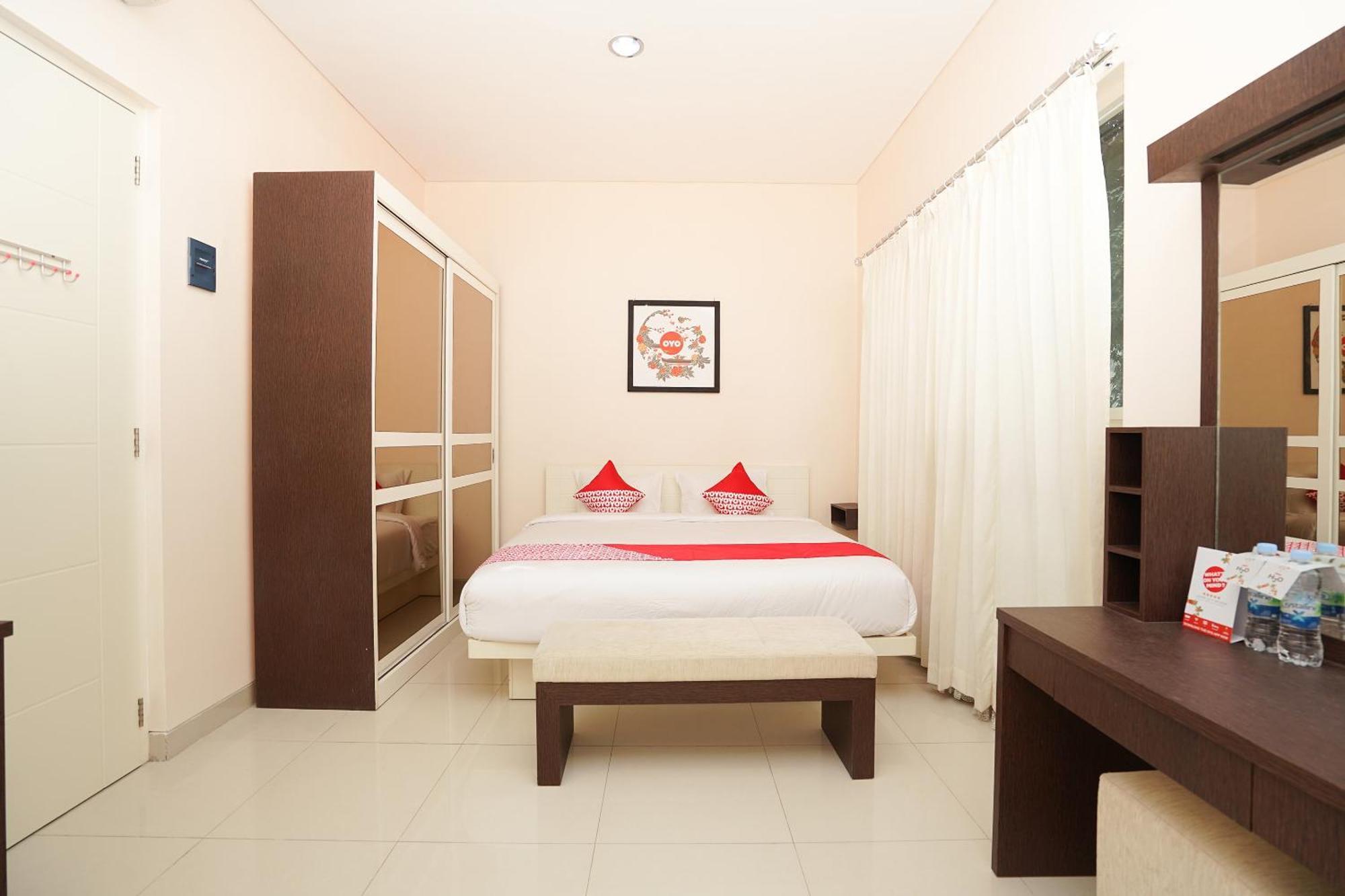 Oyo 782 Menjangan Residence At Citraland 1 Surabaya Luaran gambar
