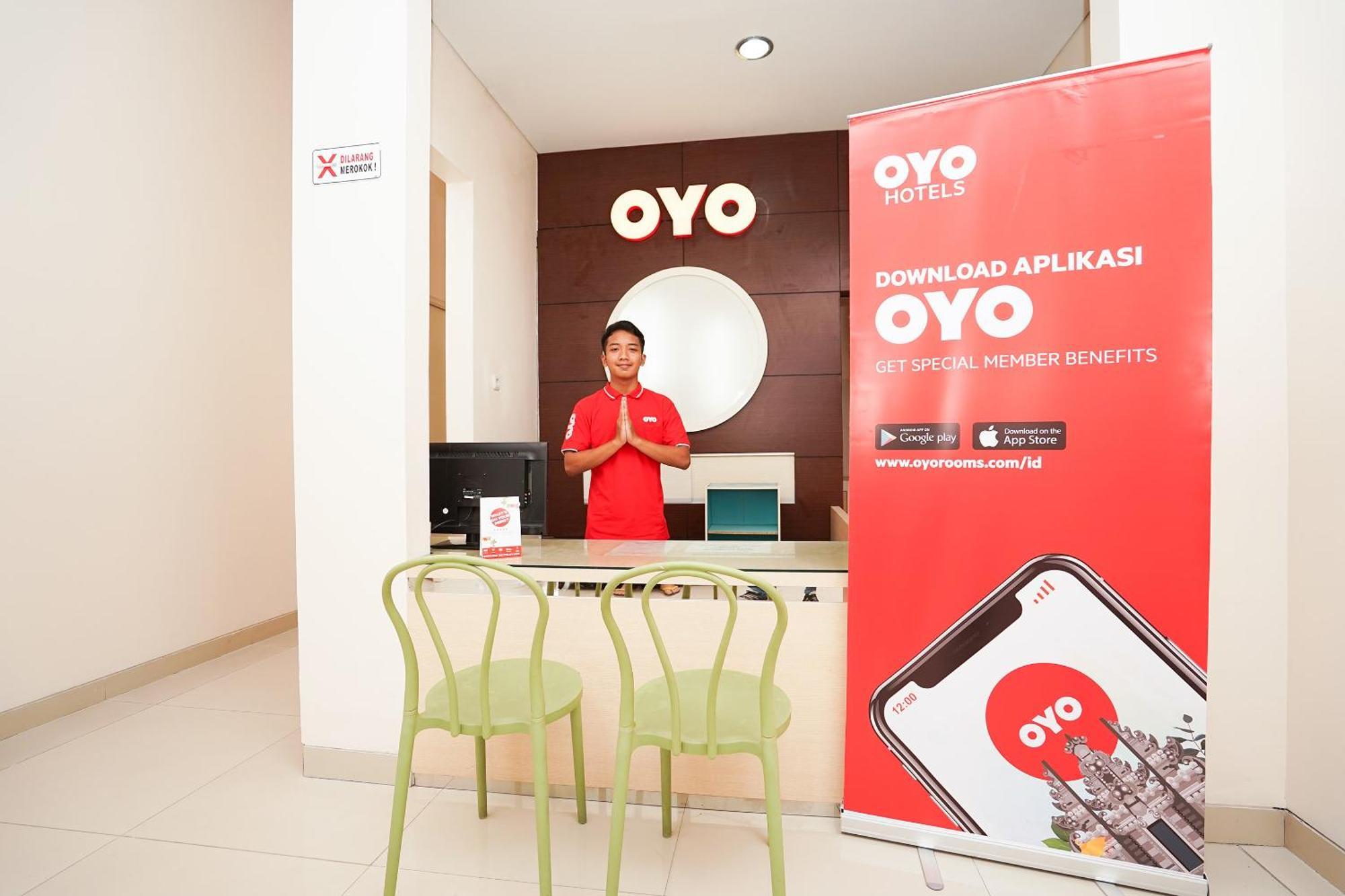 Oyo 782 Menjangan Residence At Citraland 1 Surabaya Luaran gambar