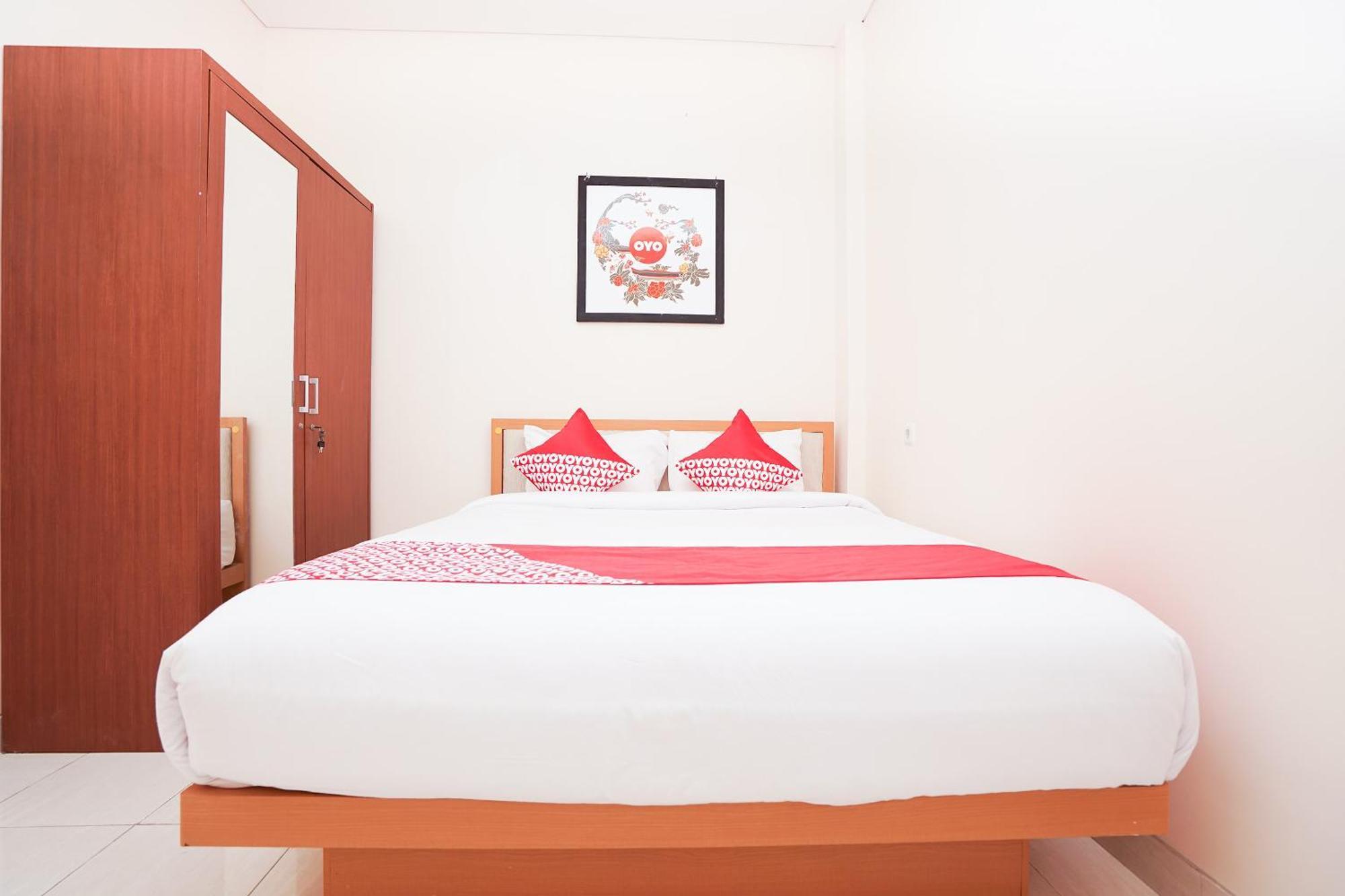 Oyo 782 Menjangan Residence At Citraland 1 Surabaya Luaran gambar
